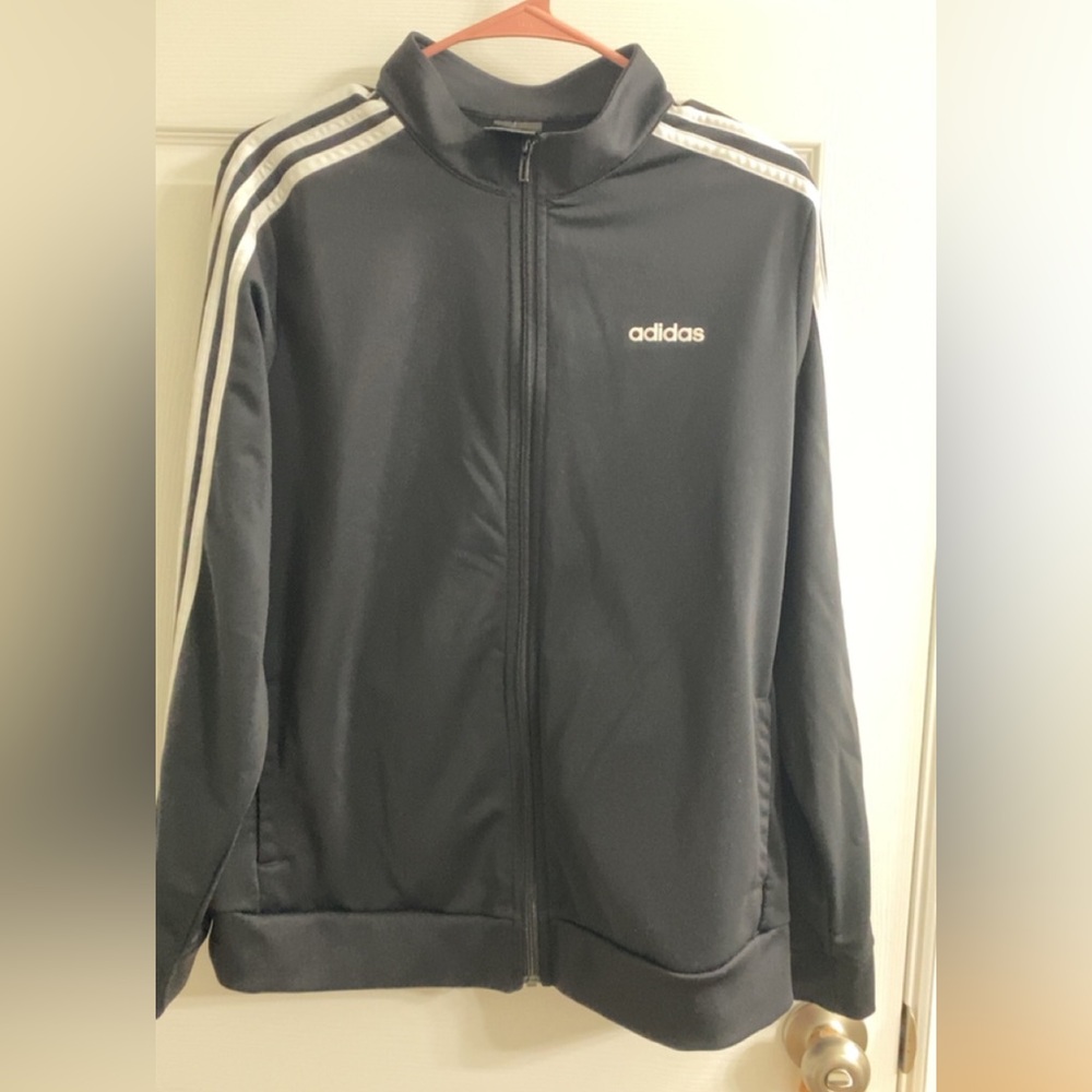 Adidas’s jacket 🖤
